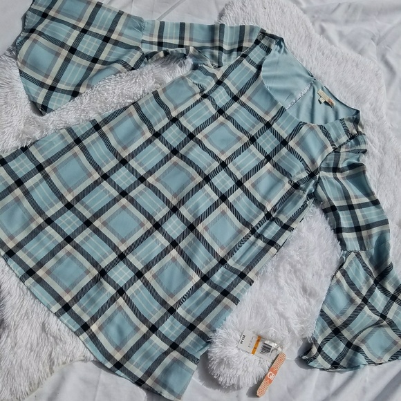 Gianni Bini Dresses & Skirts - NWT GB Dress Small Blue Plaid Bell Sleeves